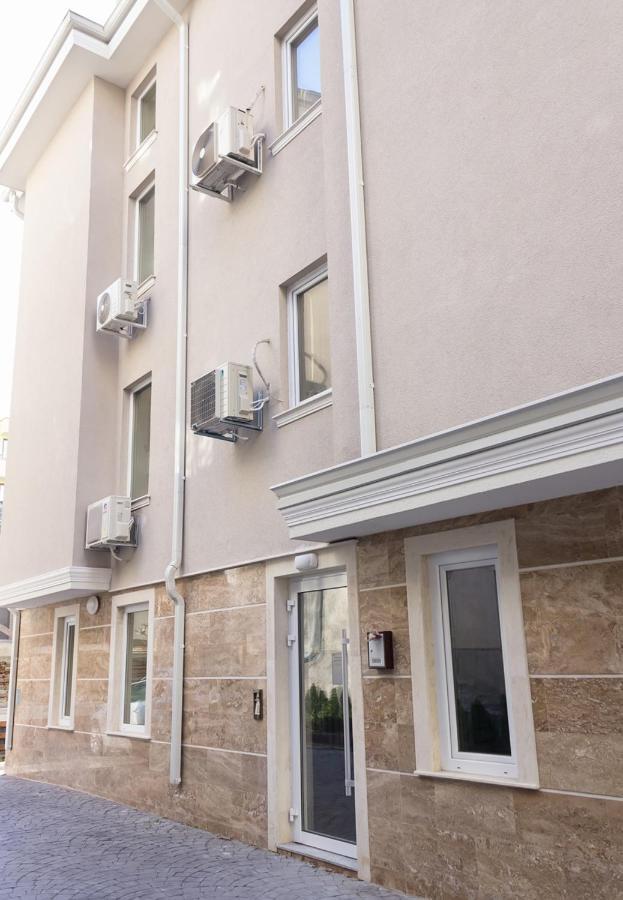 Acrylic & Pastel Apartments Varna Esterno foto