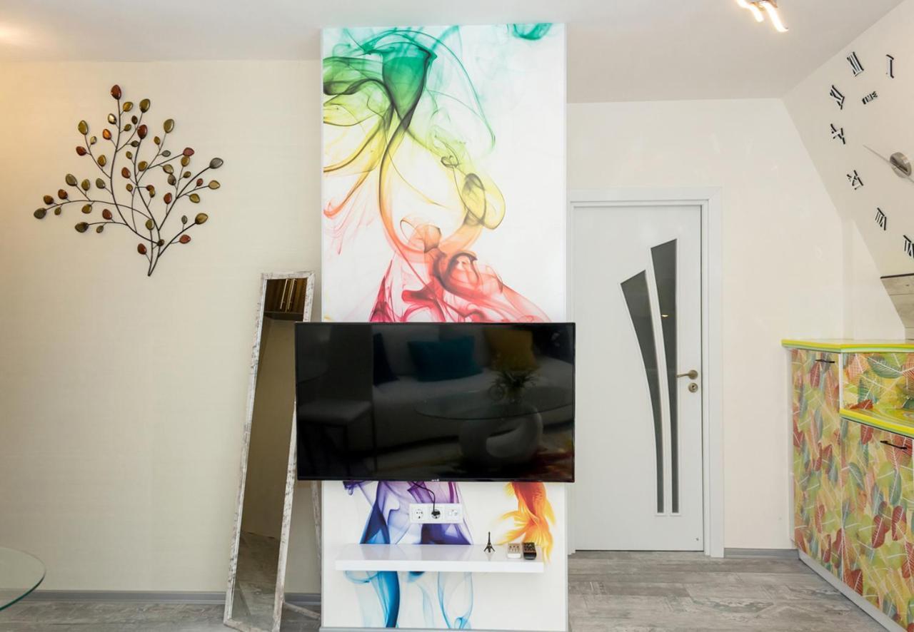 Acrylic & Pastel Apartments Varna Esterno foto